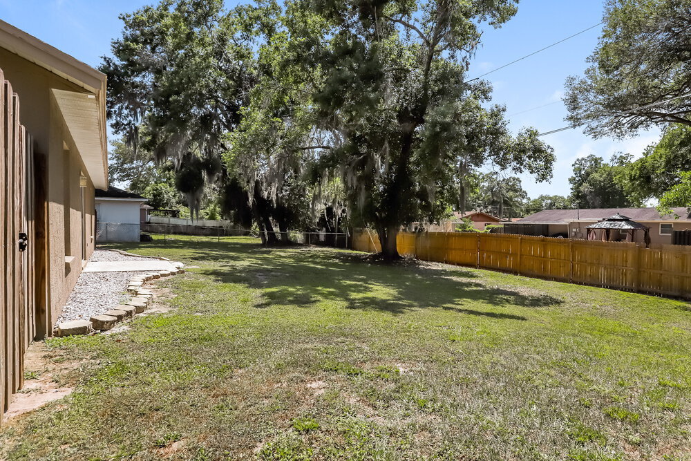 Building Photo - 5865 Daughtery Downs Loop