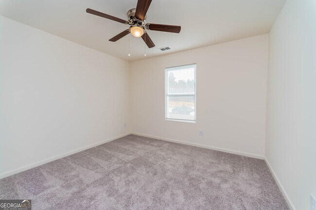 Building Photo - 307 Gazebo Dr