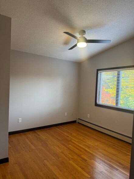 2nd bedroom - 35 Husson Ave