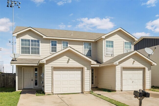 Building Photo - 4524 Alamosa St