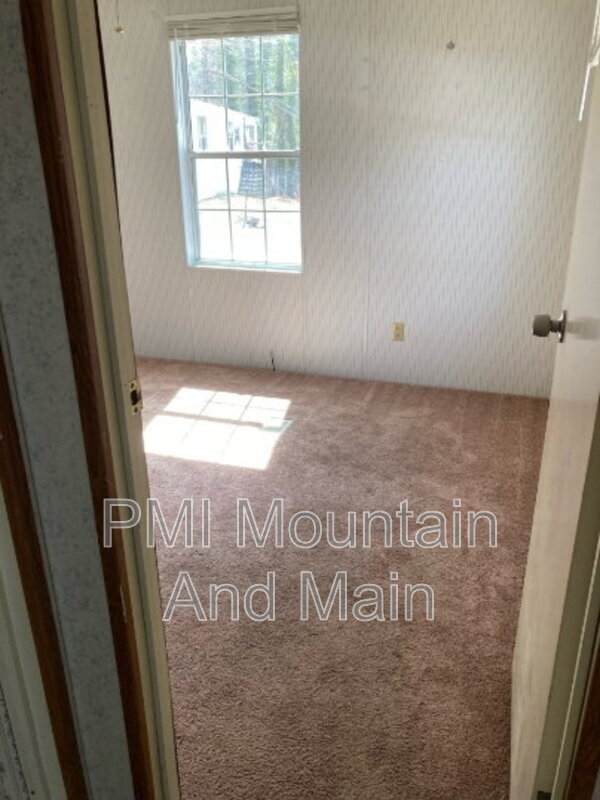 Building Photo - 122 Gamblers Run