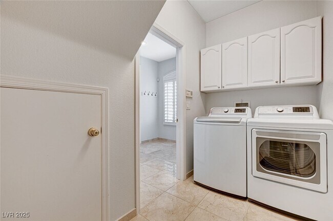 Primary Photo - 1450 San Juan Hills Dr