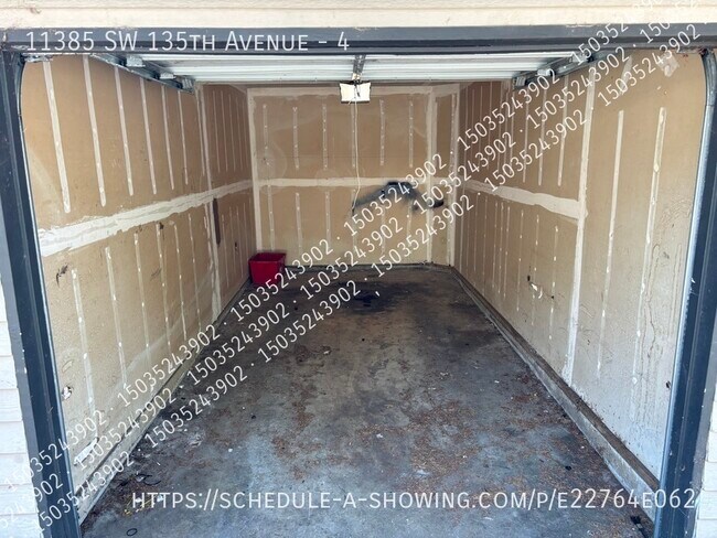 Building Photo - 11385 SW 135th Ave
