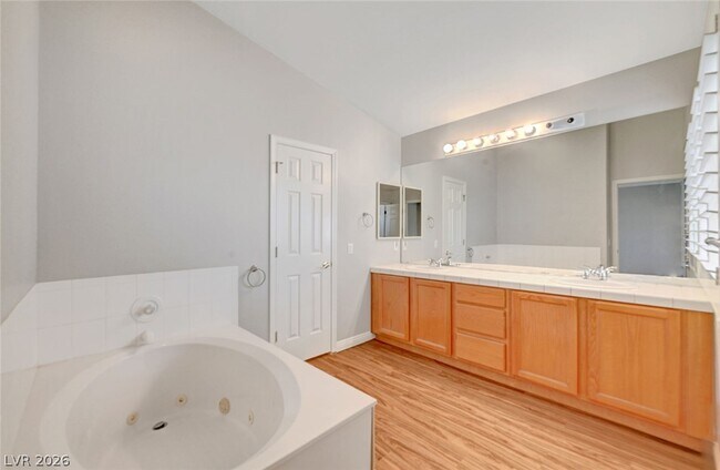 Building Photo - 2525 Huber Heights Dr