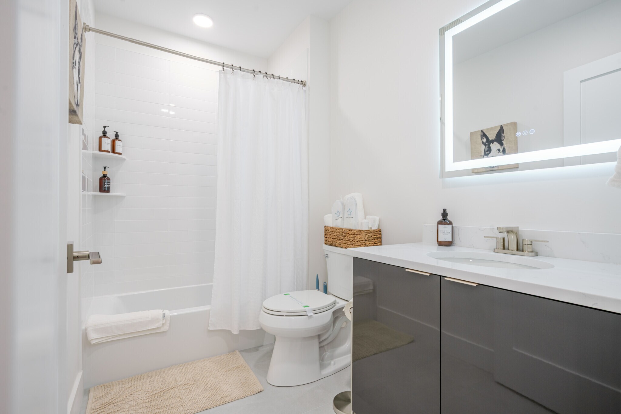 Building Photo - 38 Hichborn St