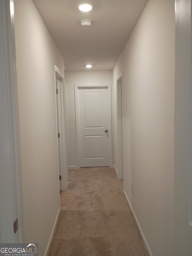 Building Photo - 236 Kenoot Dr