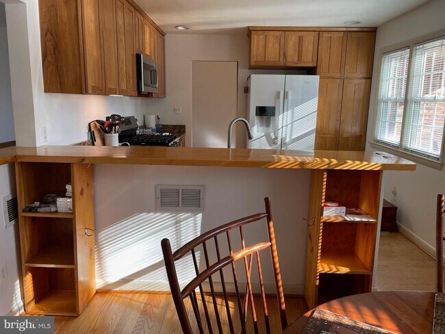 Building Photo - 5607 7th St S