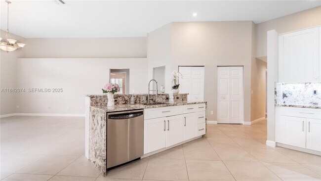 Building Photo - 10337 NW 53rd Ct