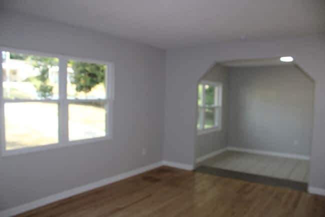 Building Photo - 3 Bedroom 2 Bath W/ Bonus Room In Augusta!