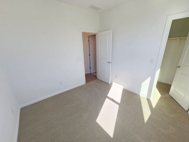 Building Photo - Beautiful San Jose Home