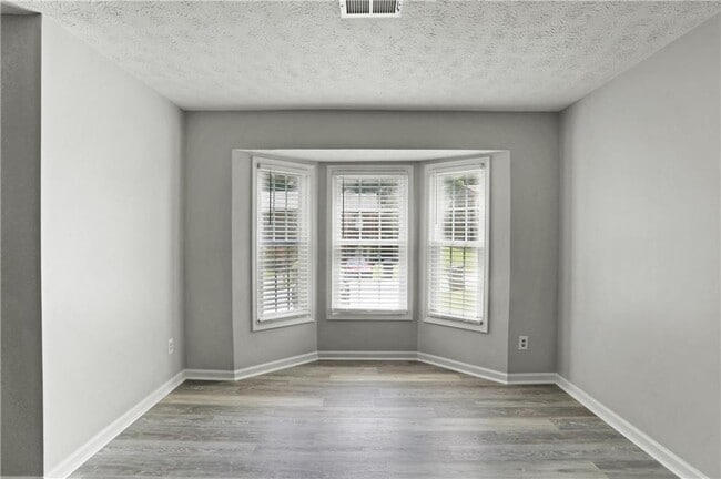 Building Photo - 4556 Coopers Creek Pl SE