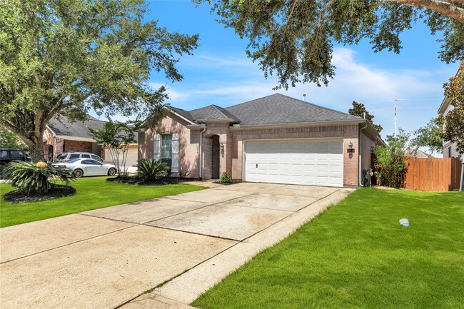 Building Photo - 415 Abbey Ln