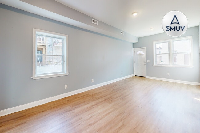 Building Photo - 501 N Belnord Ave