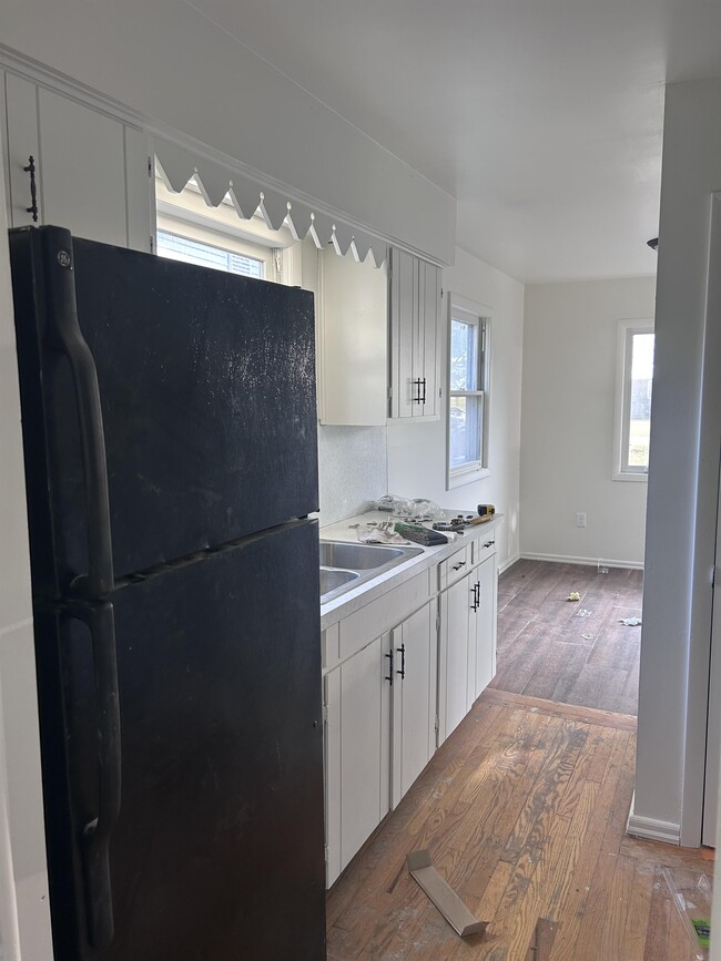 Primary Photo - 418 N 2nd St