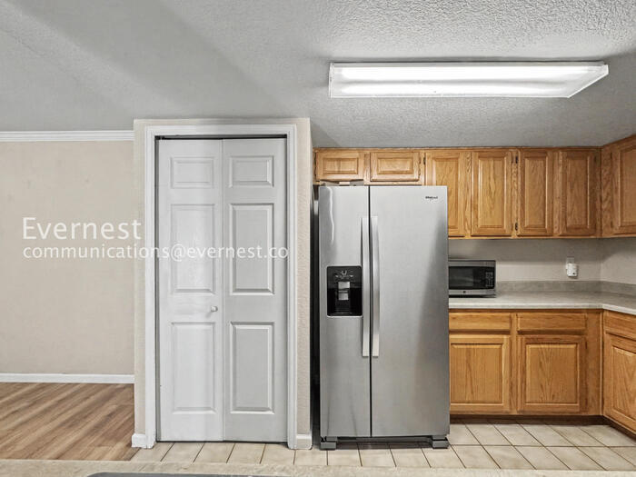 Building Photo - 12158 W Dorado Pl