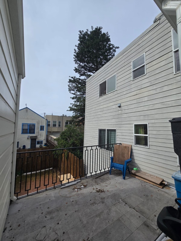 Building Photo - 1651-1651 La Salle Ave