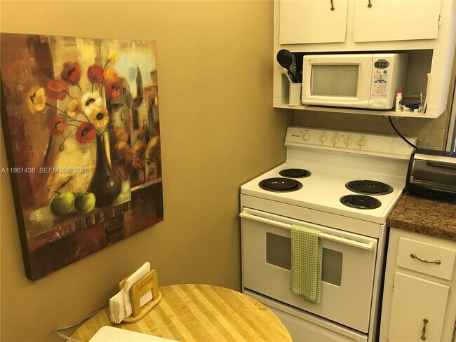 Building Photo - 210 172nd St