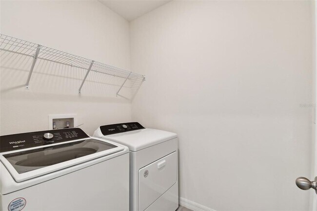 Building Photo - 33405 Hamilton Hl Ln