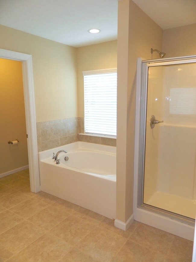 Building Photo - 835 Williford Run Dr