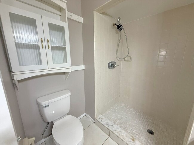 Building Photo - 2453 E Illiana St