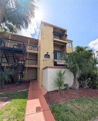 Building Photo - 2855 Winkler Ave