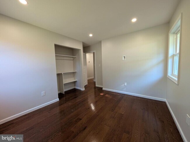 Building Photo - 7410 Long Pine Dr