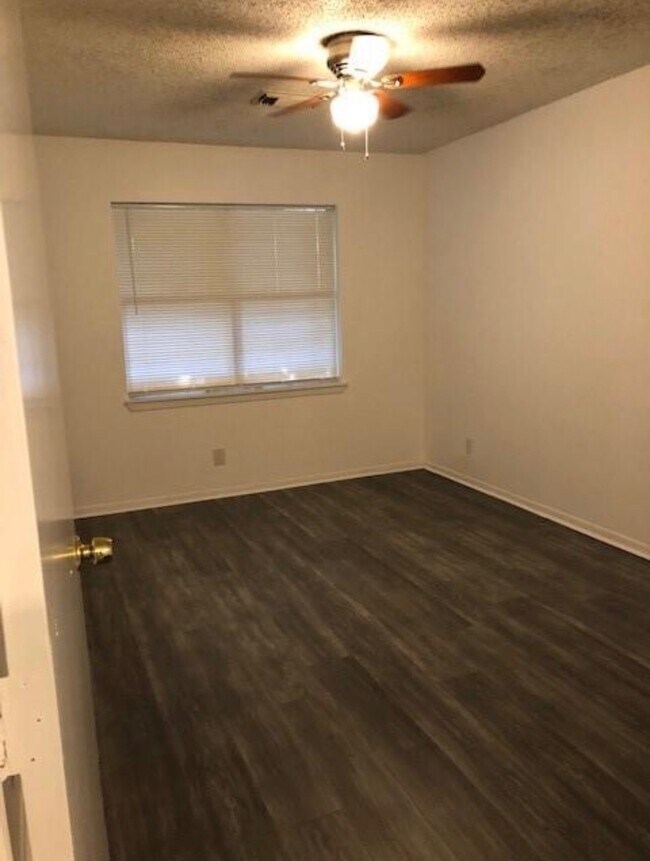 Building Photo - 4510 Pecan Park Cir