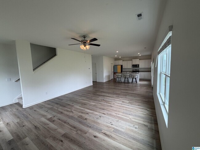 Building Photo - 2032 Lonesome Hen Ln