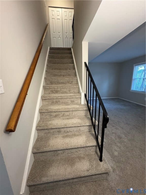 Building Photo - 3618 Luckylee Crescent