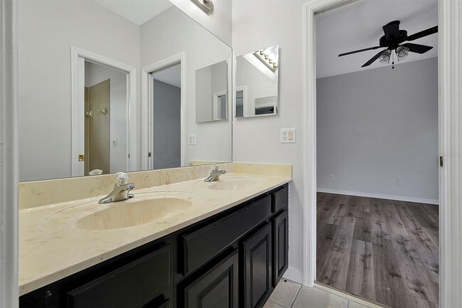 Building Photo - 9046 Edenshire Cir