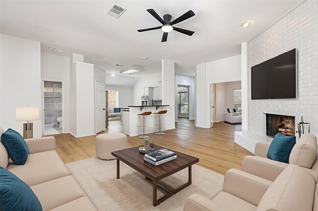 Building Photo - 745 Amhurst Ct