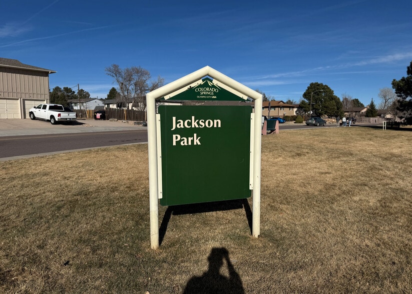 Building Photo - 1118 Darby St