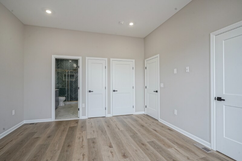 Building Photo - 952 N Marshall St