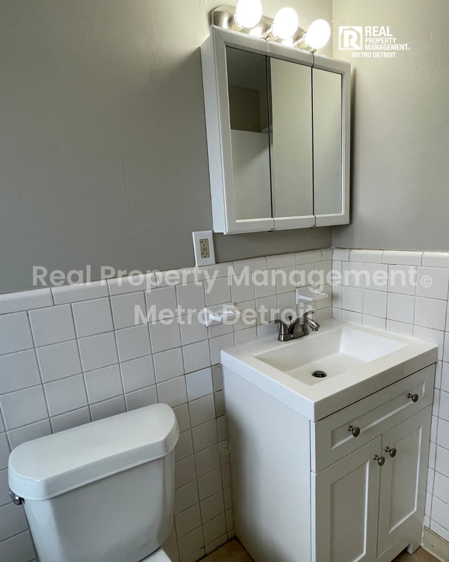 Building Photo - SUMMER SAVINGS FOR YOUR NEW HOME