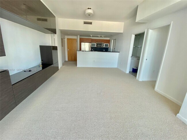 Building Photo - 253 NE 2nd St