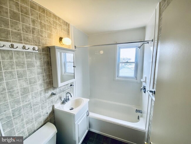 Building Photo - 131 Kentucky Ave