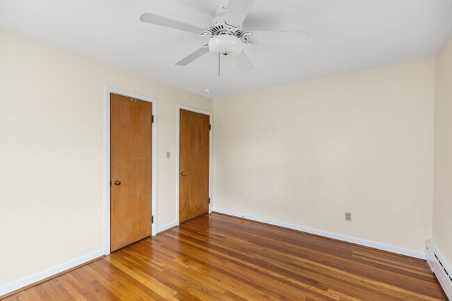 Building Photo - Oakley- Charming 4 family and desirable st...