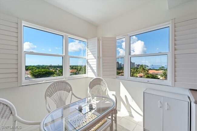 Building Photo - 14819 Laguna Dr