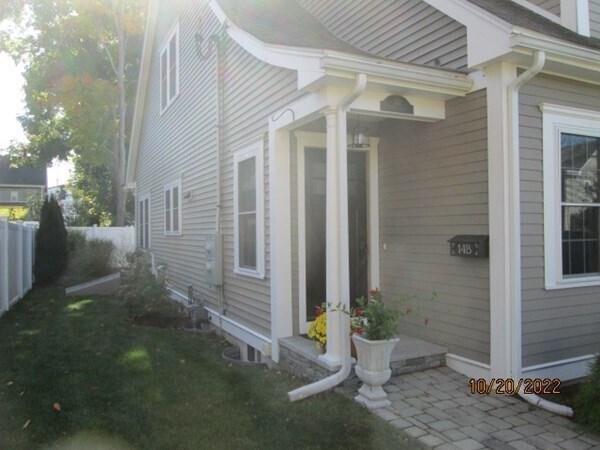 Building Photo - 14 B Park