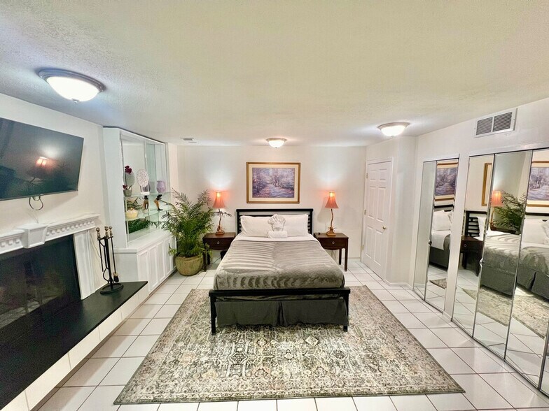 Building Photo - 11514 Hearthstone Ct