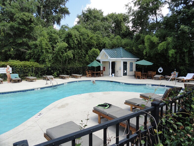 Building Photo - 100 Kensington Blvd