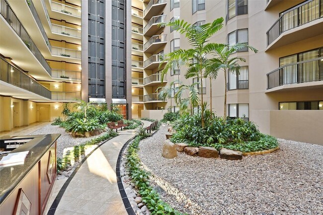 Building Photo - 661 Bering Dr