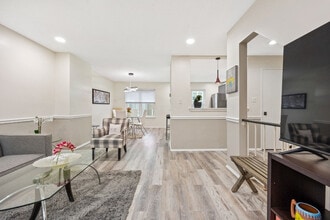 Building Photo - 2361 Hunters Square Ct