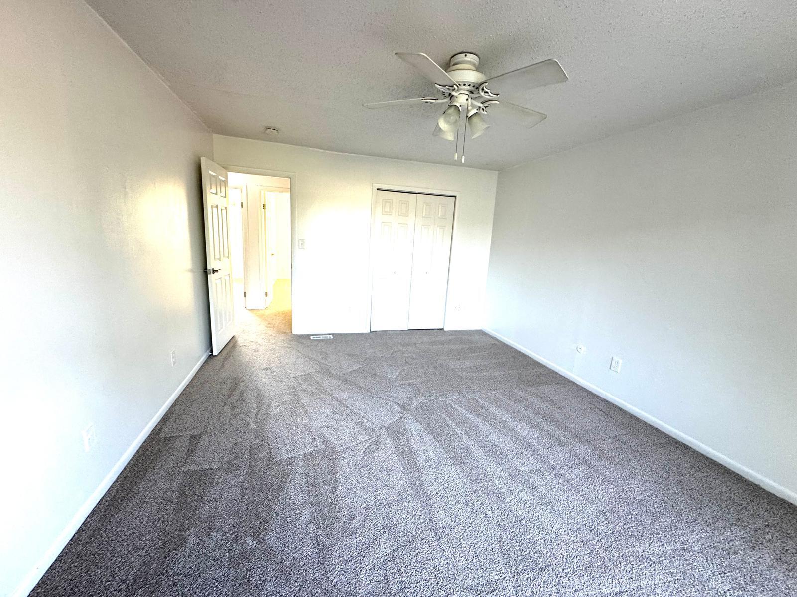 Building Photo - 725 Alder Cir