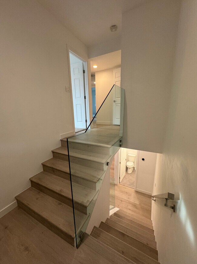 Building Photo - 431 N Alhambra Ave