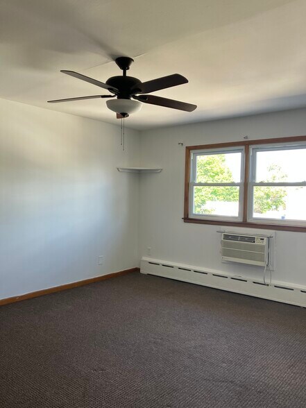 Building Photo - 36 Winham Ave
