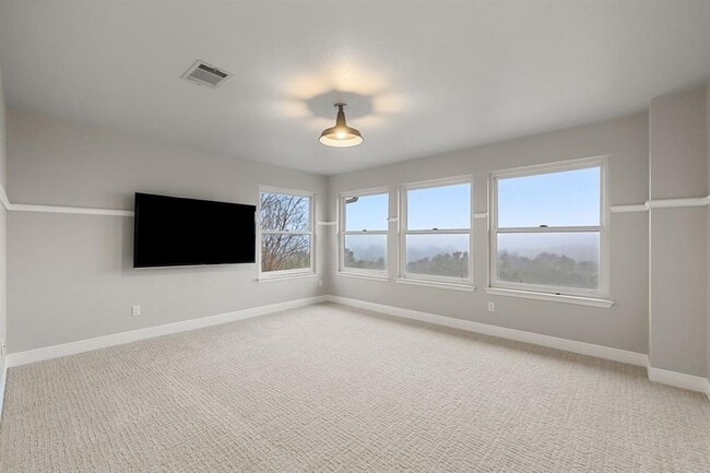 Building Photo - 2137 Rivina Dr