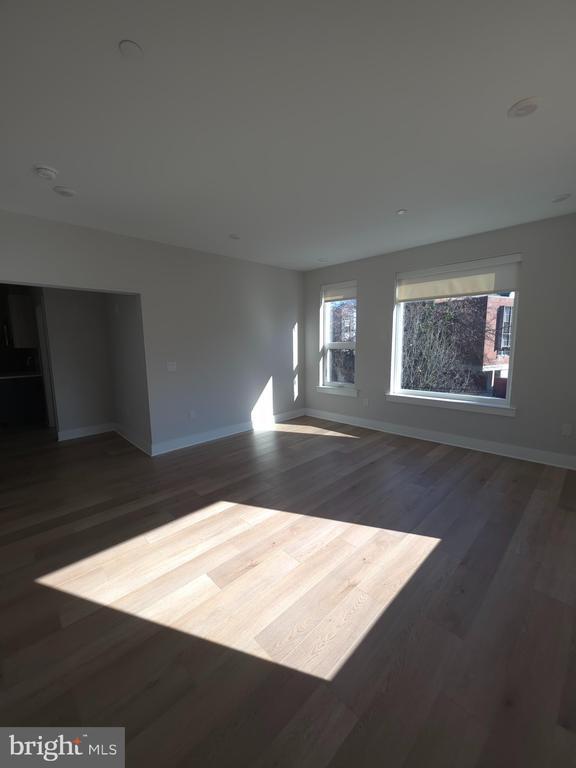 Building Photo - 3503 Midvale Ave