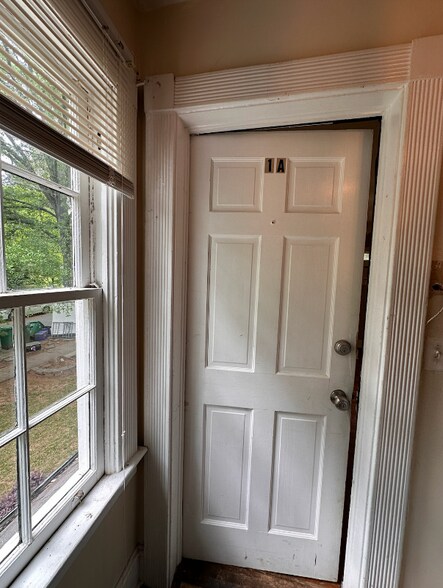 Building Photo - 451 Durand Dr NE