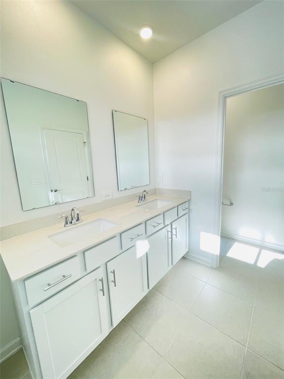 Building Photo - 7333 Ivy Tendril Ave